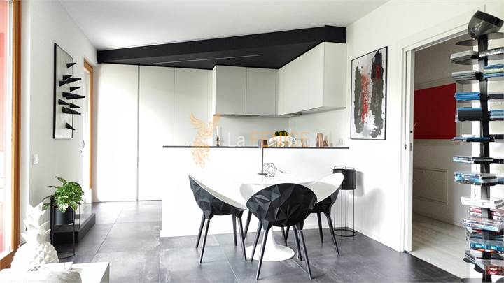 APPARTAMENTO CON GIARDINO 