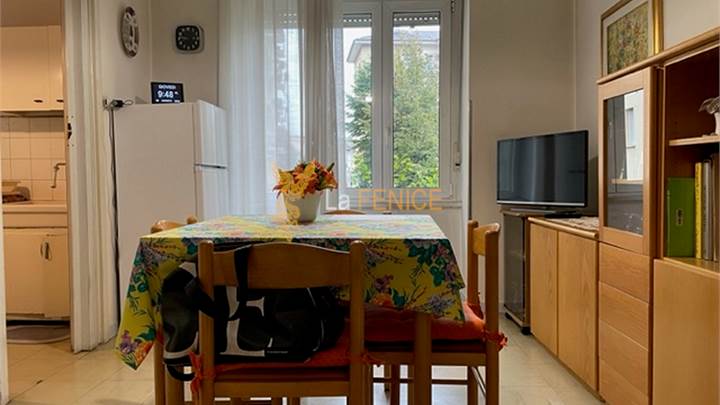 QUADRILOCALE IN  VIA MUREDEI